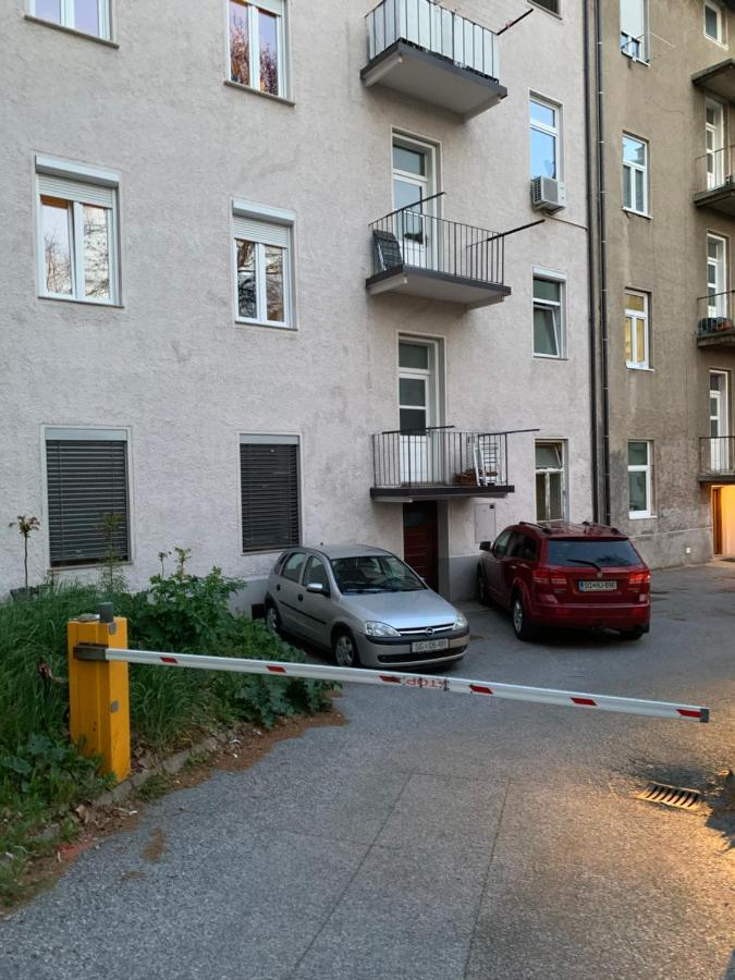 מריבור The Marchburg Apartment מראה חיצוני תמונה
