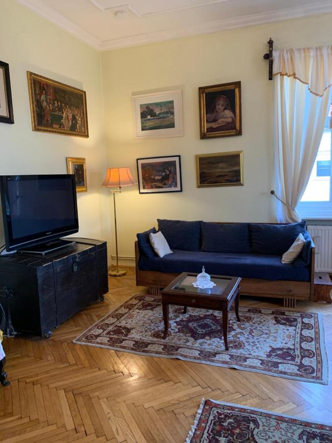 מריבור The Marchburg Apartment מראה חיצוני תמונה