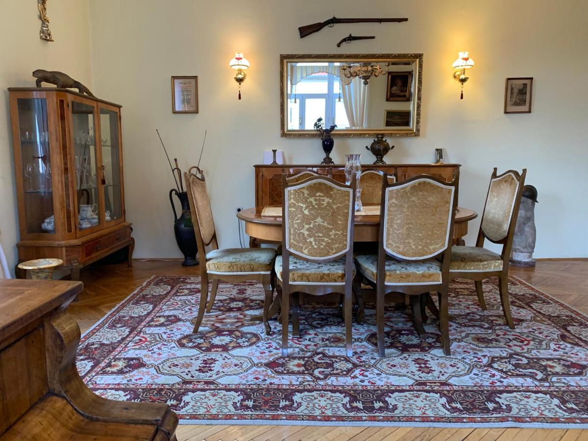 מריבור The Marchburg Apartment מראה חיצוני תמונה