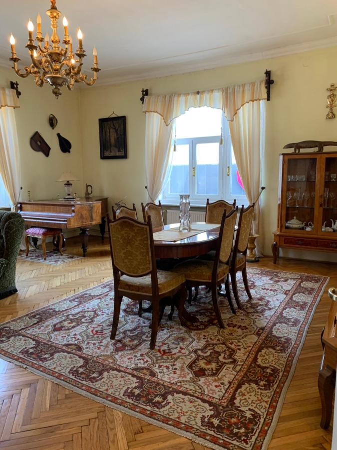 מריבור The Marchburg Apartment מראה חיצוני תמונה